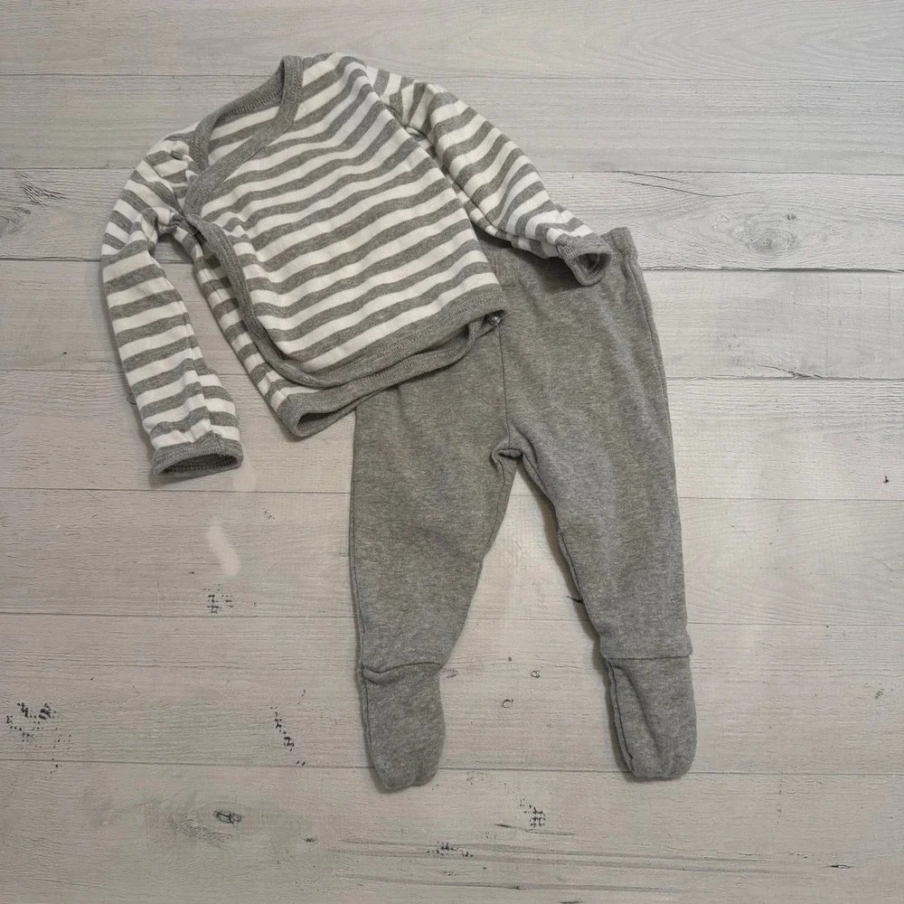 Primary baby grey and white kimono top‎ with grey pants 3/6 months